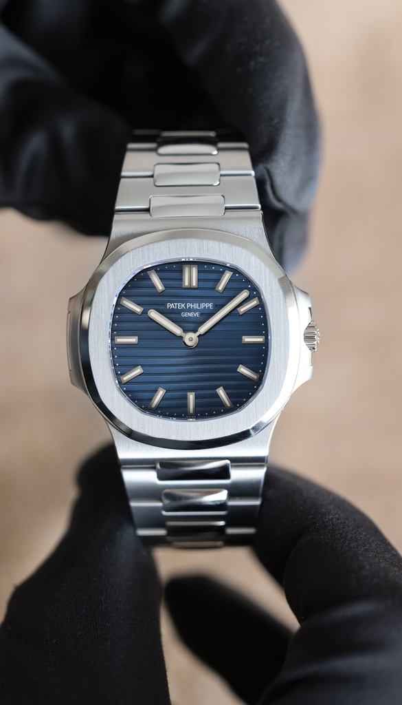 [5610/1P-001] Patek Philippe